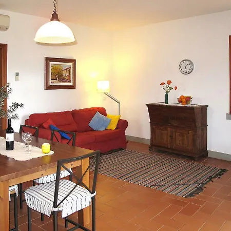 بيت للعطل Le Coste 153S