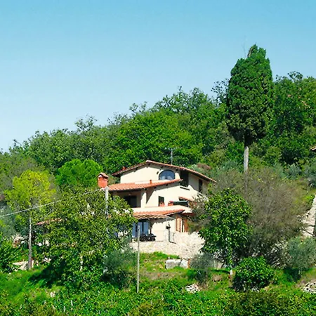 Le Coste 153S بيت للعطل *